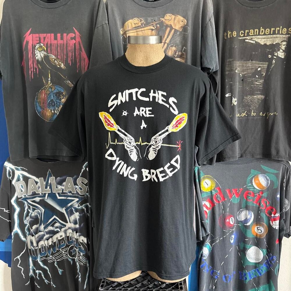 Vintage 1990s Snitches are a Dying Bread T-shirt